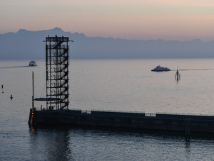 Einfahrt in den Hafen Friedrichshafen