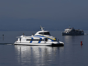 Schiffahrt mit dem Katamaran auf dem Bodensee